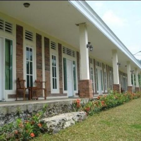 Green Sentul Indah Hotel And Resort Tjiteureup Exterior photo
